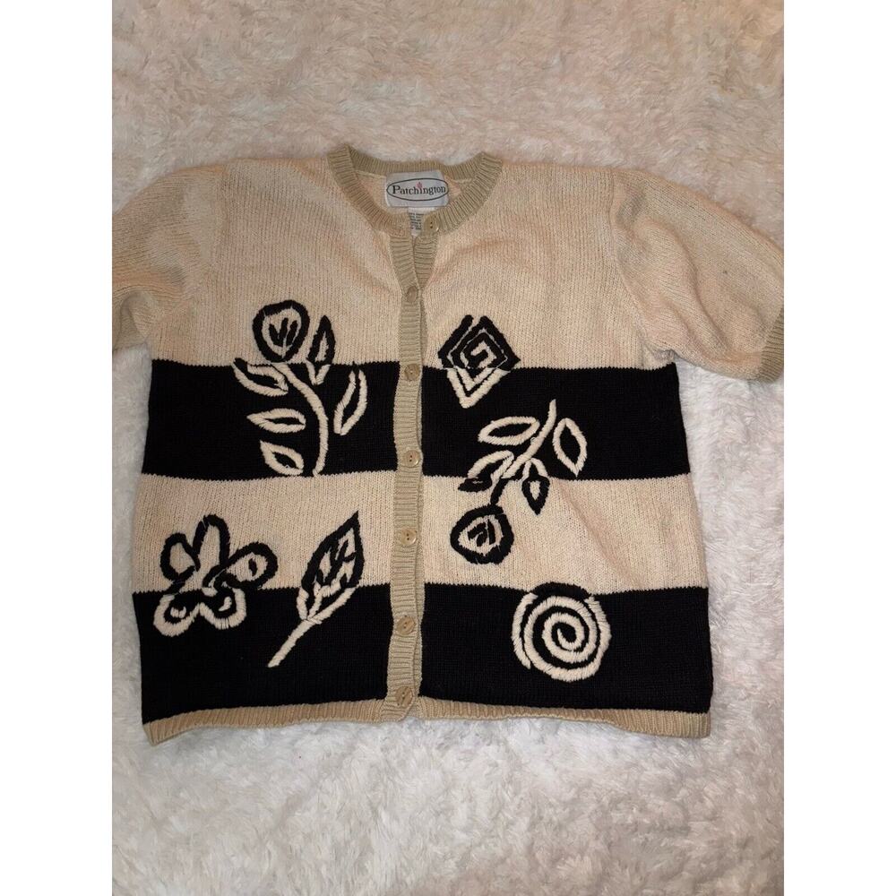 Patchington Vintage women's sz. SM short sleeved embroidered sweater. Pretty